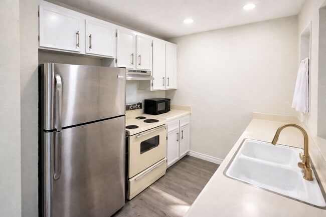 Photo - 2920 Briarwood Rd