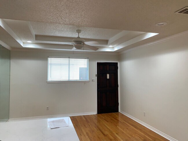 Photo - 2855 St Charles Ave Unidad 2855 St. Charles Ave. Apt. 309