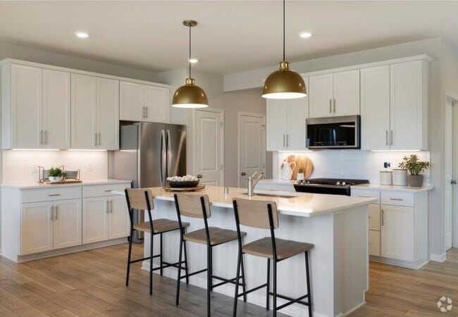 Building Photo - Sparkling 3bed 3bath in Eagan! Rental