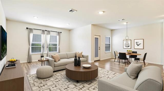 Photo - 315 Pine Hollow Way