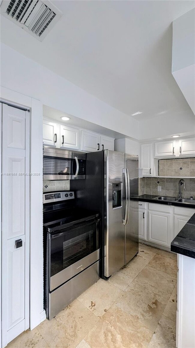 Photo - 340 NW 132nd St