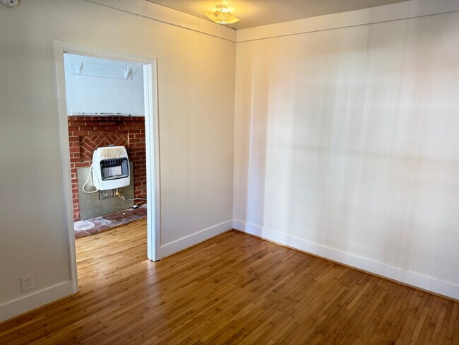 Photo - 54 Main St Unidad A