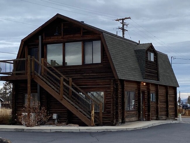 Building Photo - FULLY FURNISHED  - 2 bd Log Cabin in the H... Rental
