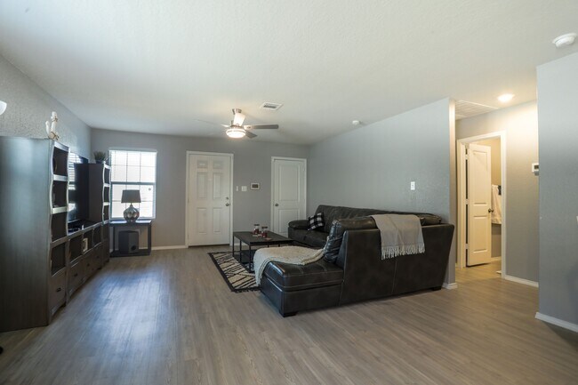 Photo - 3318 Carducci Dr