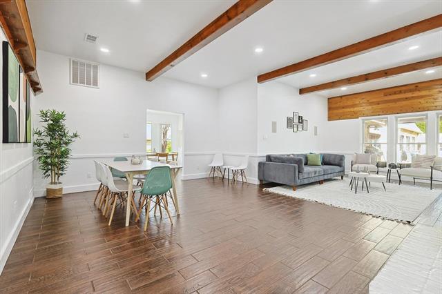 Photo - 3322 Darby Ln