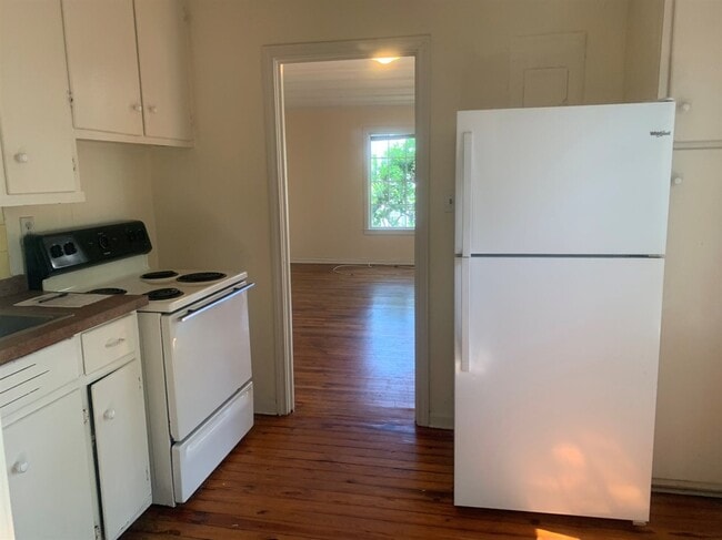 Photo - 1607 Jackson Bluff Rd