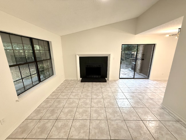 Photo - 9345 Chisholm Rd