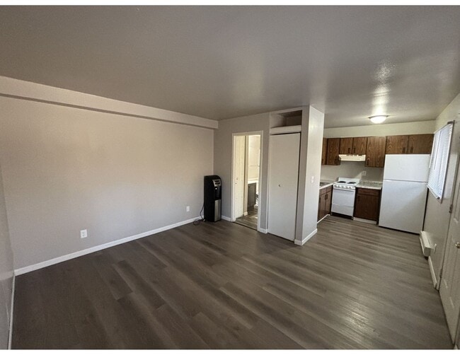 Photo - 1745 La Cres St Unit 34