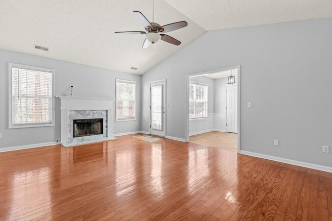 Photo - 1707 Mountain Fort Way