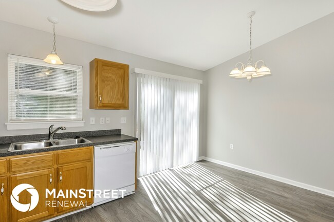 Photo - 839 Memory Ln