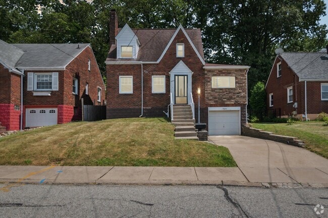 Building Photo - 4125 Tuxey Ave Rental