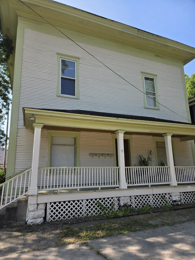 Photo - 807 Ferris Ct Unit 4