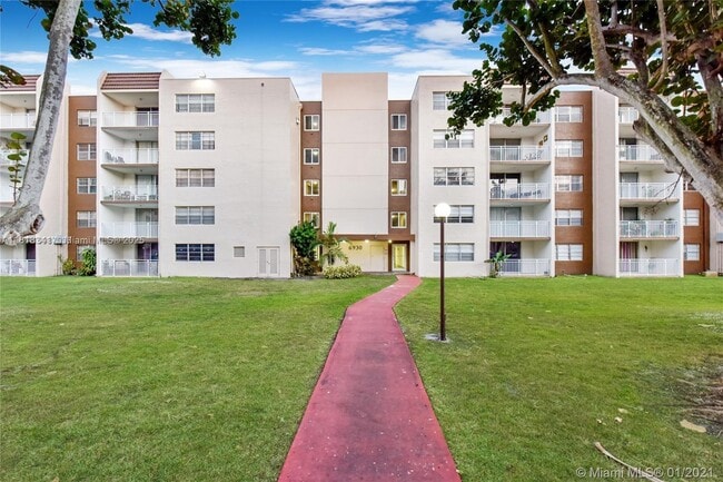 Photo - 6950 Miami Gardens Dr Condo Unit 2-208
