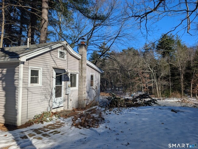 Photo - 414 Salmon Brook St