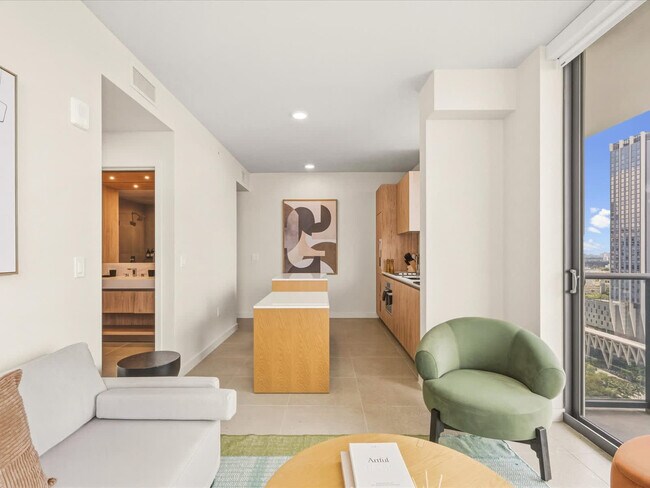 Photo - 11 NE 6th St Unidad SI FL26-ID1475831P