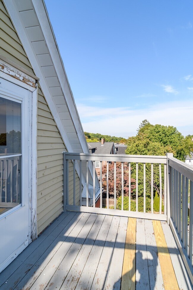 7 Haydn St Unit 3
