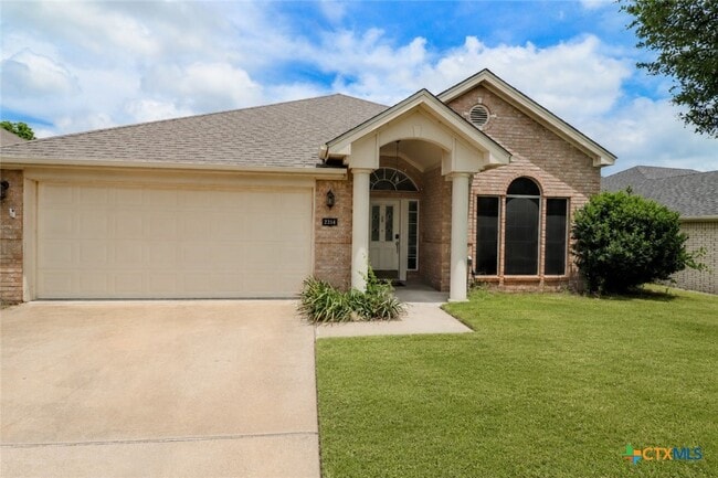 Building Photo - 2314 Kingsbury Dr