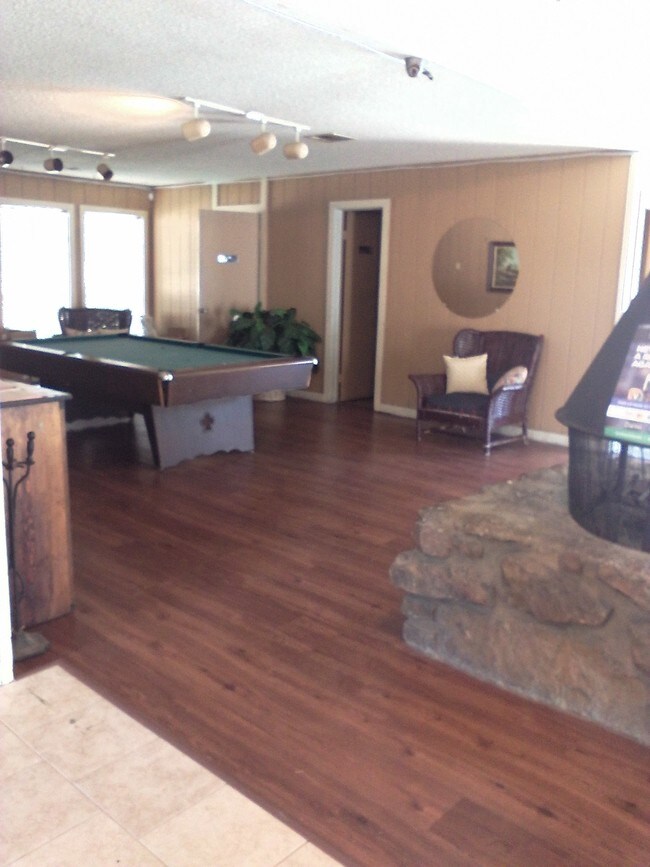 Photo - Red Fox Apartments