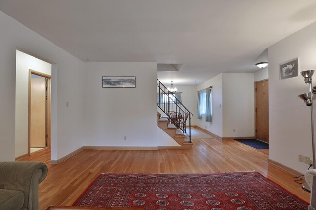 714 Island Ct