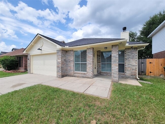 Building Photo - 3658 Villa Glen Dr