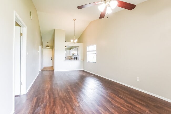 Photo - 8611 Drayton Ct