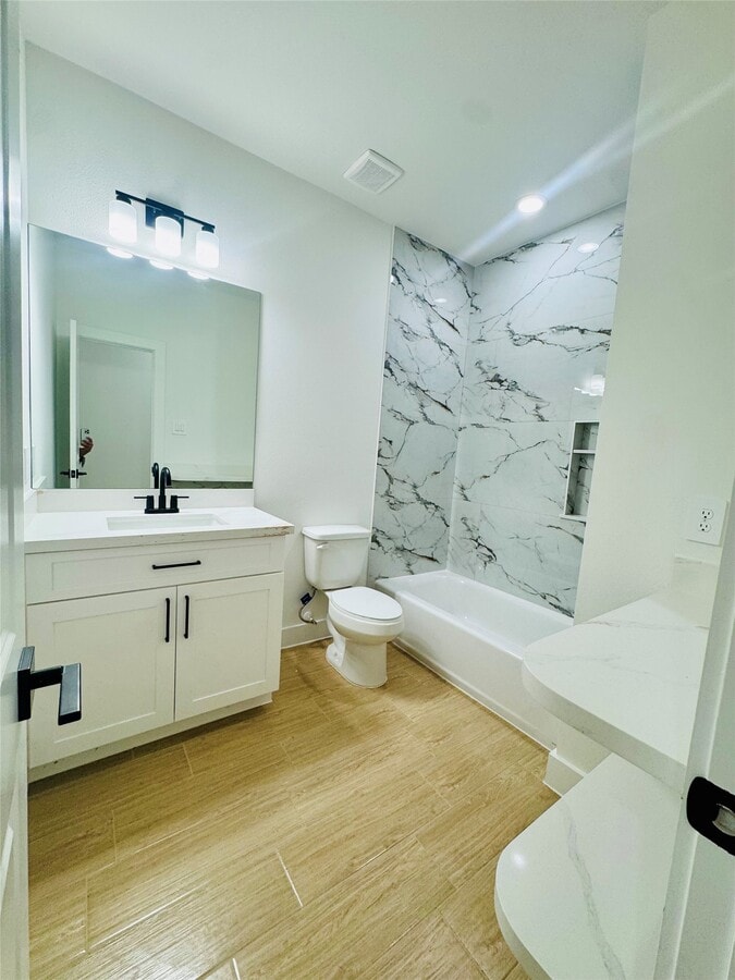 Photo - 5710 Delmack St