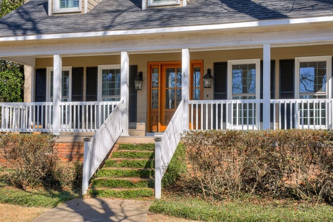 Photo - 311 Habersham Rd