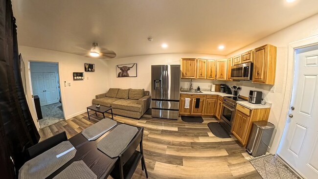Building Photo - Enchantment Executive Villas LLC Unit Duplex - 1 West