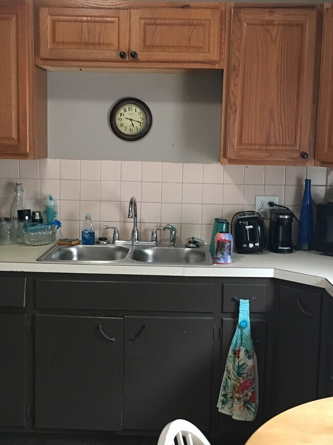 Kitchen - 57 Ackley Ave Unidad 1