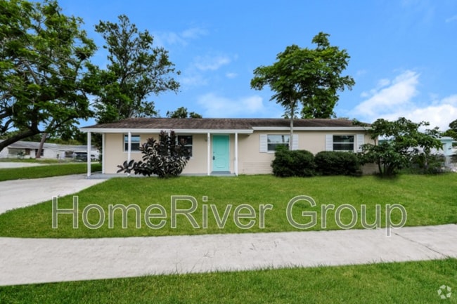 Building Photo - 8221 Jacaranda Ave Rental
