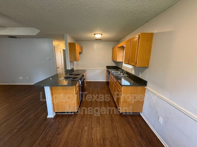 Photo - 203 Willana Ct