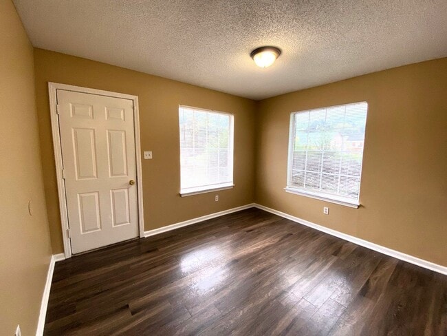 Photo - 4215 Elysian Dr