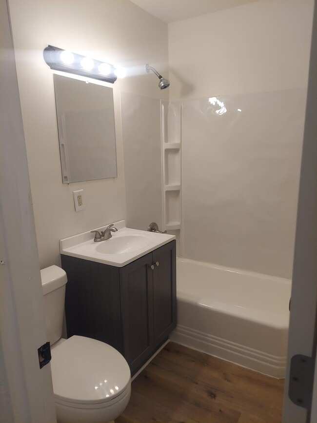 Photo - 311 Stewart Dr