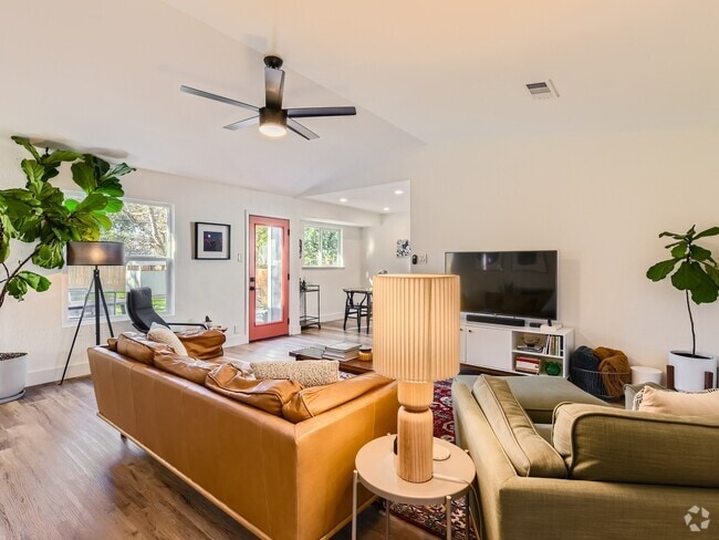 Building Photo - 3205 Kittyhawk Cv Rental
