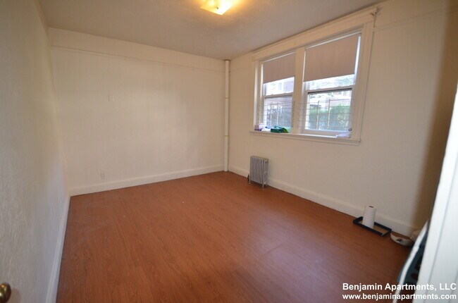 Photo - 66 Chiswick Rd Unit 6