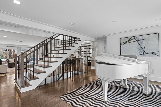 Photo - 6260 River Overlook Dr NW