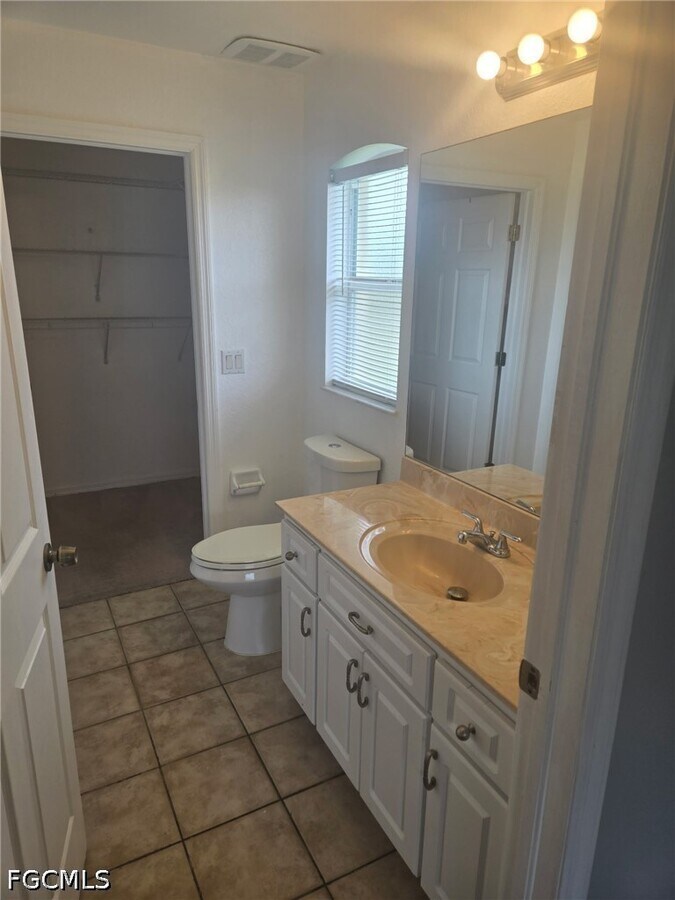 Photo - 838 SW 47th Terrace Unit A203
