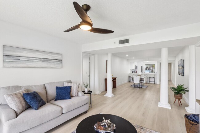 Photo - 1601 Marina Isle Way Unidad 101