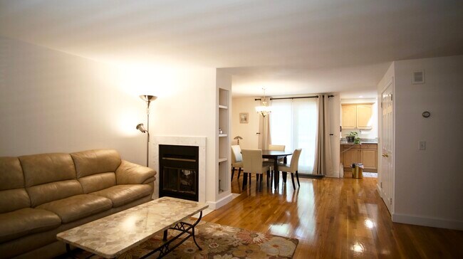 Photo - 148 Cypress St