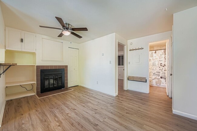 Photo - Stylish 1-Bedroom Condo in Prime Location! Available May 2nd! Unidad 11