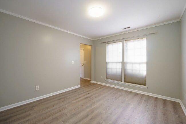 Photo - Nice affordable SFH in Steel Creek