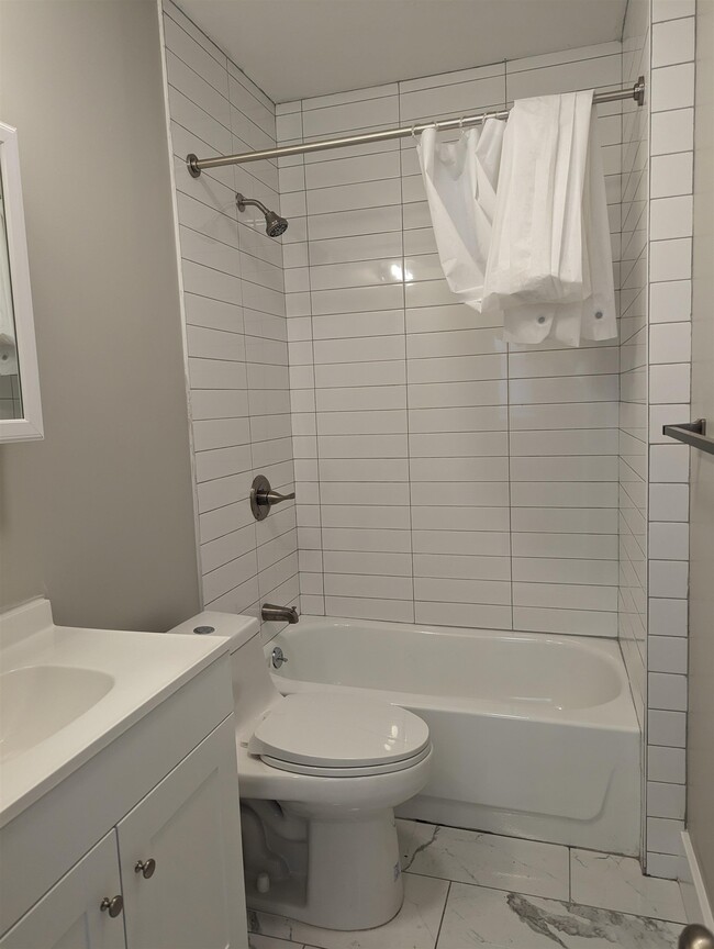 Photo - 269 Jewett Ave Unit B1