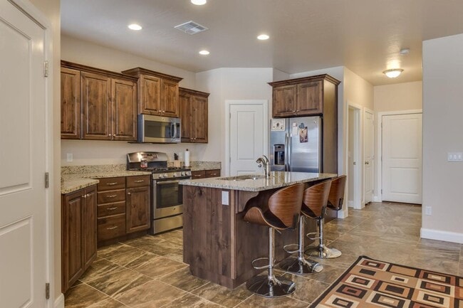 Photo - Spacious 3 Bedroom Home