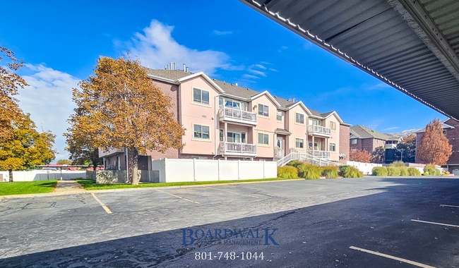 Building Photo - Spacious 2 Bed 2 Bath Condo in Bountiful!