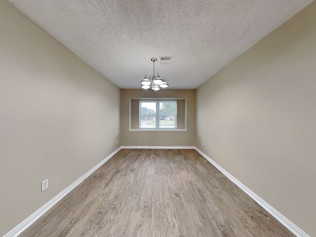 Photo - 801 Newport Blvd