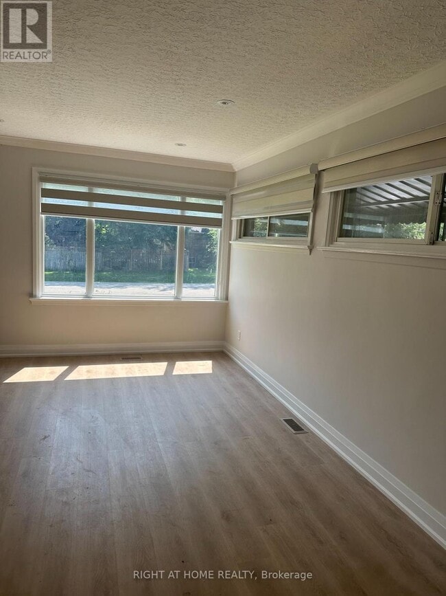 Photo - 1789 Christopher Rd