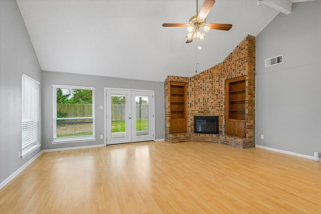 14930 Aspen Hills Dr