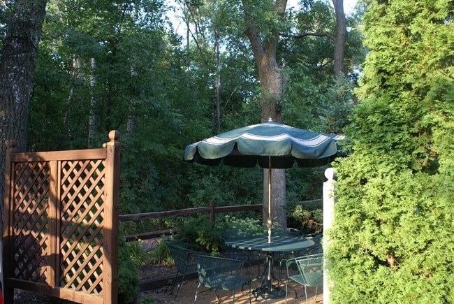 Photo - Briar Cliff Apartments