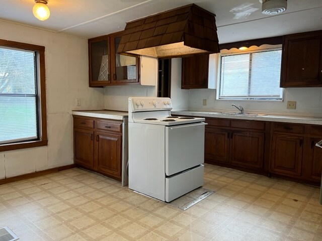 Photo - 202 Harmons Way