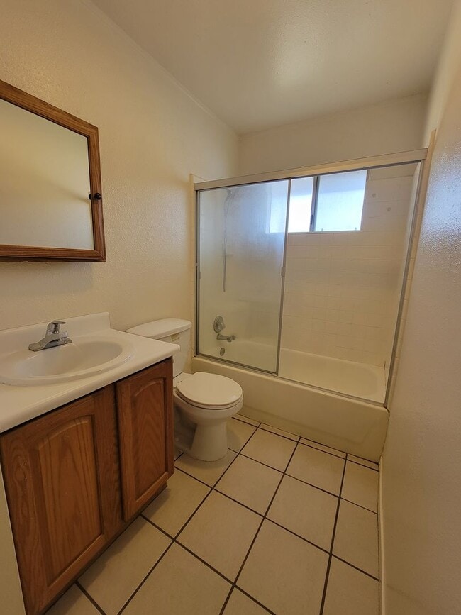 Photo - Cozy Southwest Visalia home off of Demaree...